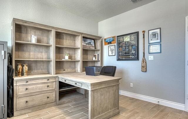 4-bedroom rental at 7610 Desperado Way in Boerne, TX — photo 5