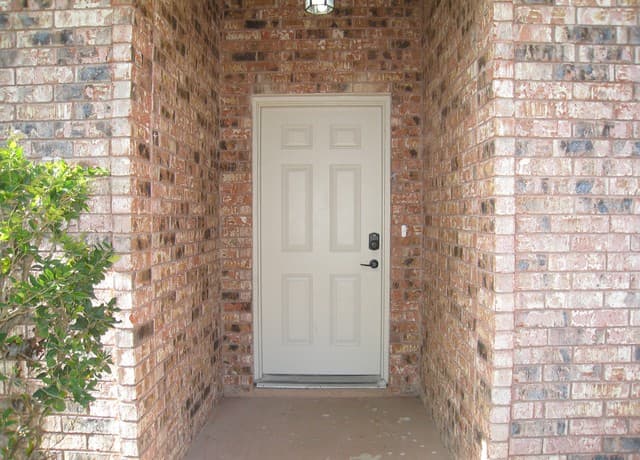 Home for sale at 3433 Foxbriar in Schertz, TX — photo 3
