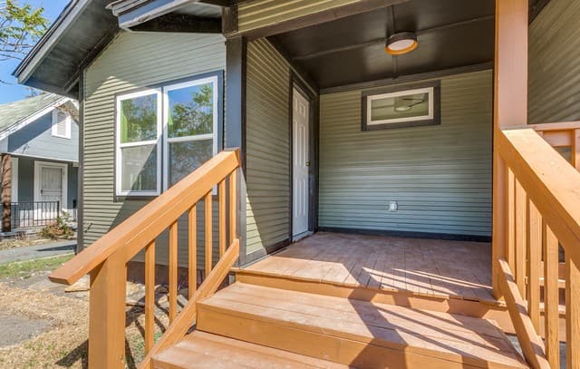 3-bedroom rental at 1231 McKinley in San Antonio, TX — photo 4