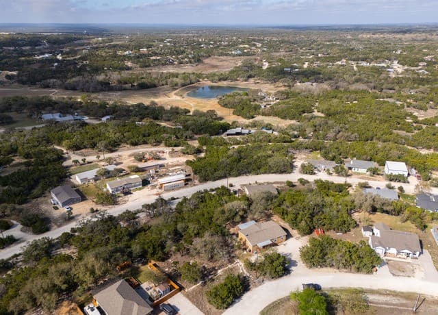 rental at 821 Cimarron in Spring Branch, TX — photo 5