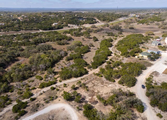 rental at 1224 Southline Dr in Spring Branch, TX — photo 4