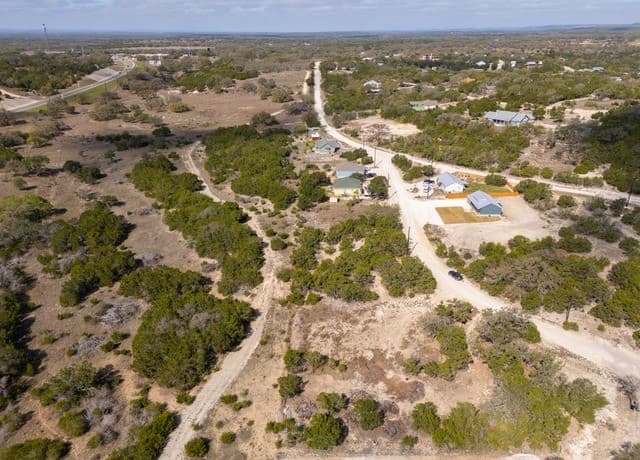 rental at 1224 Southline Dr in Spring Branch, TX — photo 5