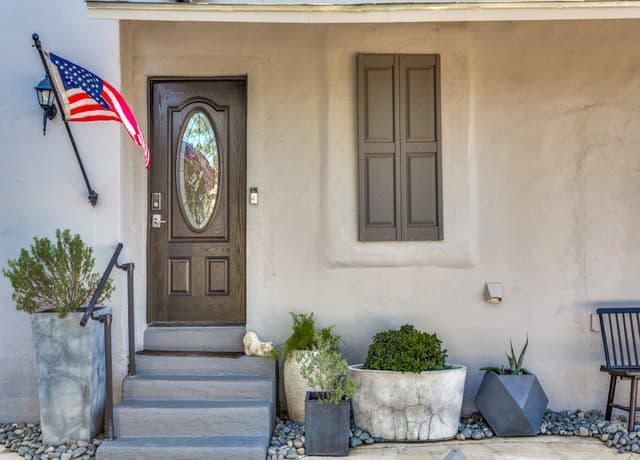 3-bedroom rental at 1030 Montana in San Antonio, TX — photo 1