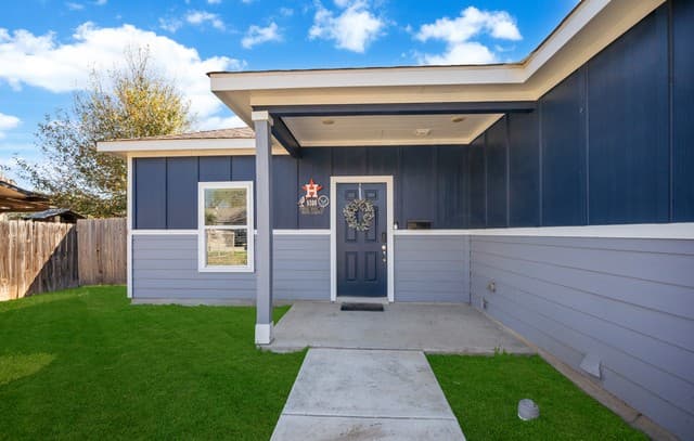 3-bedroom rental at 5306 Indian Desert in San Antonio, TX — photo 4