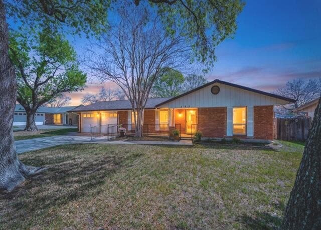 3-bedroom rental at 302 Cordoba in Universal City, TX — photo 1