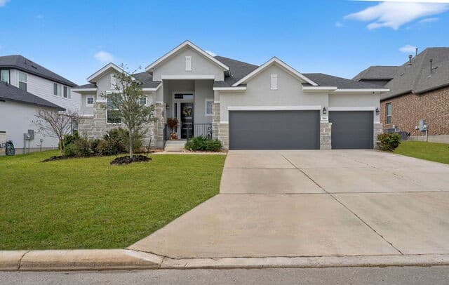4-bedroom rental at 164 Jereth Crossing in Castroville, TX — photo 4