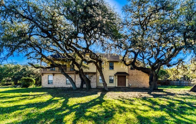 5-bedroom rental at 29342 Seabiscuit in Fair Oaks Ranch, TX — photo 1