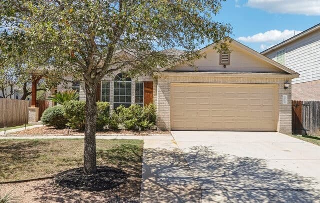 3-bedroom rental at 10723 Kobort in Helotes, TX — photo 1
