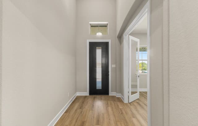 4-bedroom rental at 130 Gallant Fox in Castroville, TX — photo 2