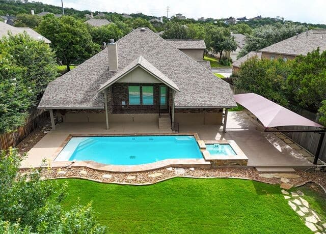 5-bedroom rental at 7730 Moss Brook in San Antonio, TX — photo 1