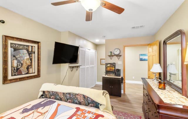 2-bedroom rental at 13689 Fm 1283 Unit 1 in Mico, TX — photo 5
