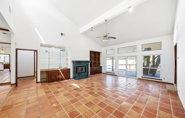 3-bedroom rental at 9114 Rustlers Creek Dr in San Antonio, TX — photo 5