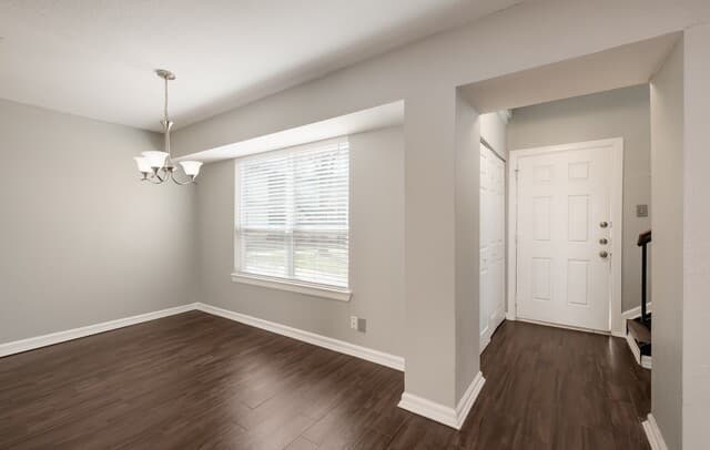 3-bedroom rental at 100 Lorenz Unit 804 in San Antonio, TX — photo 2