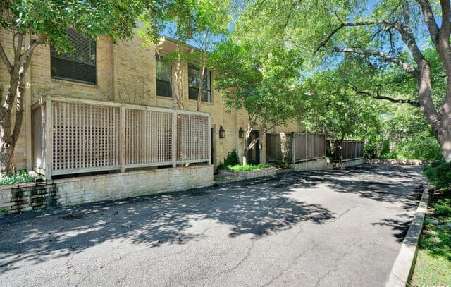 3-bedroom rental at 138 Chichester in San Antonio, TX — photo 2
