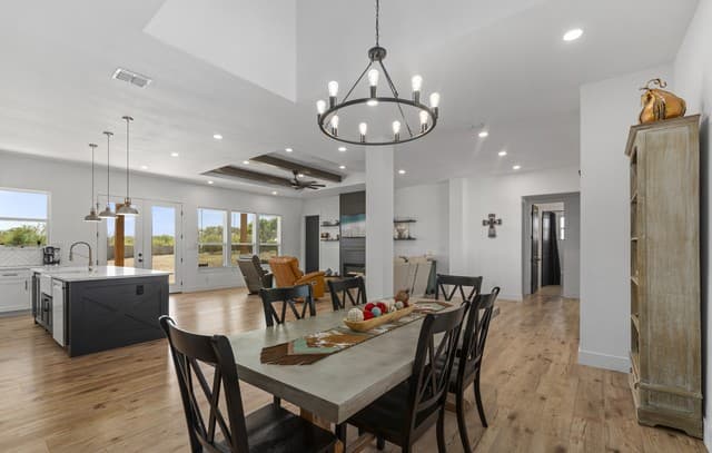 4-bedroom rental at 1090 Pegasus in Spring Branch, TX — photo 3