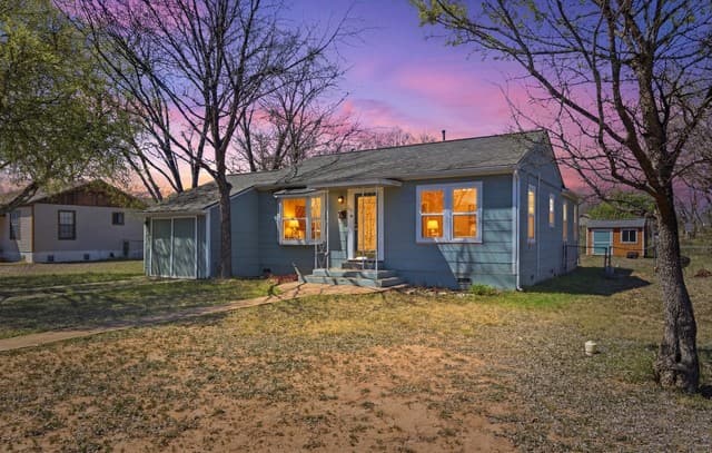2-bedroom rental at 211 Brooks in Schertz, TX — photo 4