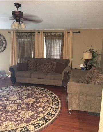 4-bedroom rental at 307 Homeridge in La Vernia, TX — photo 5