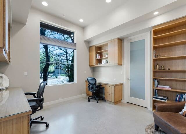 4-bedroom rental at 25 Tilbury Lane in San Antonio, TX — photo 4