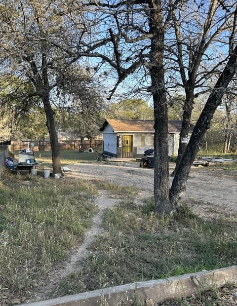 rental at 22914 Deer Run in San Antonio, TX — photo 2