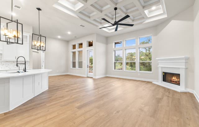 4-bedroom rental at 399 James Way in Castroville, TX — photo 4