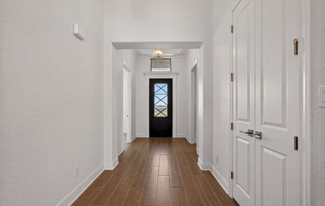 3-bedroom rental at 111 John T Court in Castroville, TX — photo 5