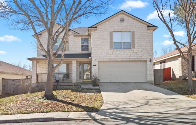 3-bedroom rental at 7318 Mesquite Crk in San Antonio, TX — photo 2