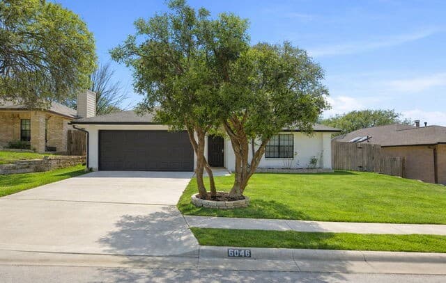 3-bedroom rental at 6046 John Chapman in San Antonio, TX — photo 1