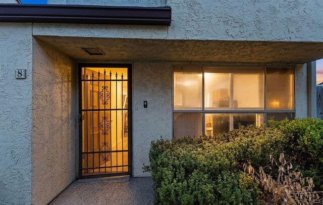 3-bedroom rental at 7123 Thrush View Unit 8 in San Antonio, TX — photo 3