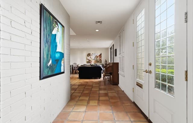 3-bedroom rental at 7609 N Songbird in San Antonio, TX — photo 4