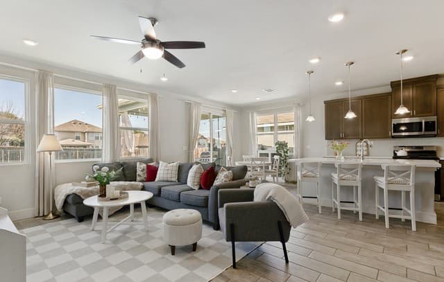 4-bedroom rental at 7350 Walkers Loop in Live Oak, TX — photo 1