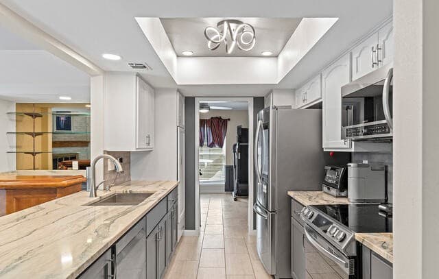 3-bedroom rental at 7635 Tippit in San Antonio, TX — photo 5