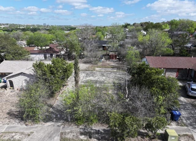 rental at 5423 Brookhill St in San Antonio, TX — photo 4