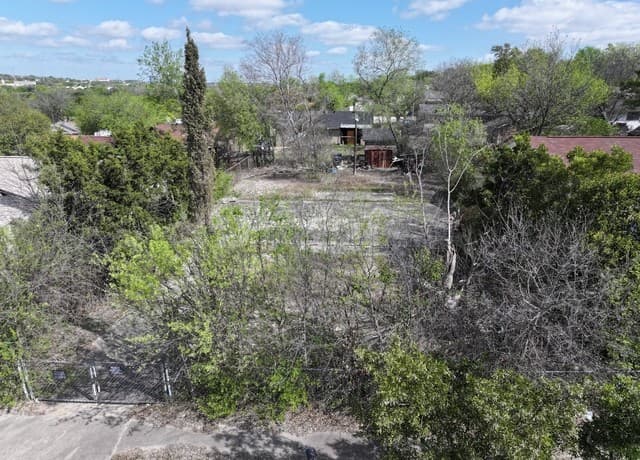 rental at 5423 Brookhill St in San Antonio, TX — photo 5