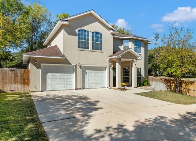 3-bedroom rental at 11917 Flame Tree Cove in San Antonio, TX — photo 3