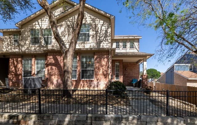 3-bedroom rental at 2644 Grayson Way in San Antonio, TX — photo 1