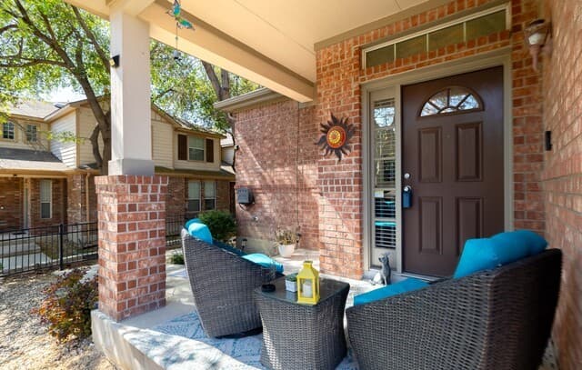 3-bedroom rental at 2644 Grayson Way in San Antonio, TX — photo 2