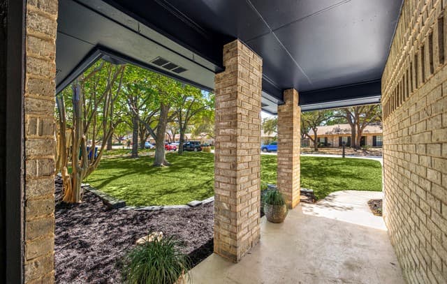 3-bedroom rental at 14219 Chadbourne in San Antonio, TX — photo 5