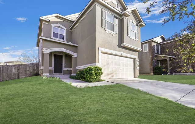 3-bedroom rental at 7006 Pescala Ridge in San Antonio, TX — photo 2
