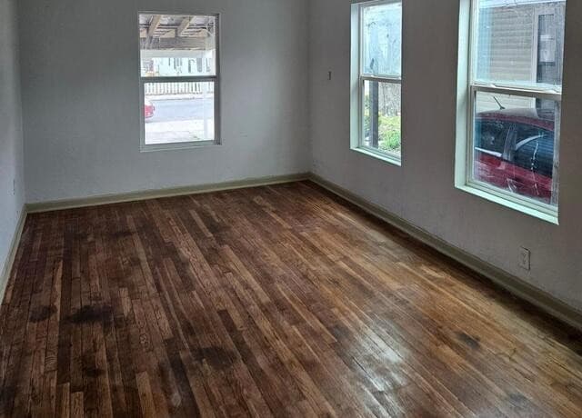 4-bedroom rental at 335 Baker in San Antonio, TX — photo 3