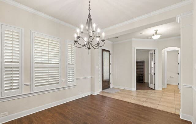 5-bedroom rental at 1018 Olivia View in San Antonio, TX — photo 5