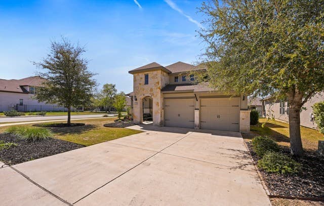3-bedroom rental at 118 Escondido in Boerne, TX — photo 4