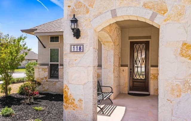 3-bedroom rental at 118 Escondido in Boerne, TX — photo 5