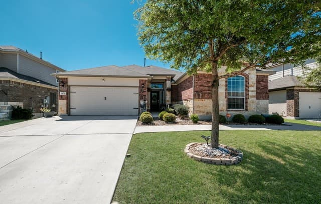 3-bedroom rental at 9873 Mulhouse in Schertz, TX — photo 2