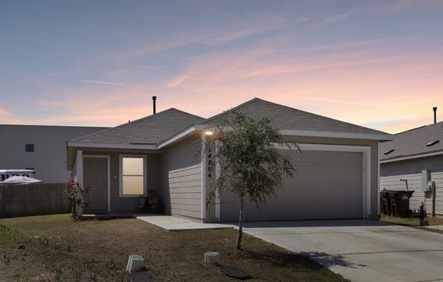 3-bedroom rental at 14806 Kolbe in San Antonio, TX — photo 1