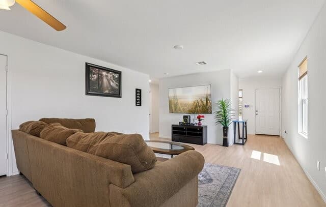 3-bedroom rental at 14806 Kolbe in San Antonio, TX — photo 4