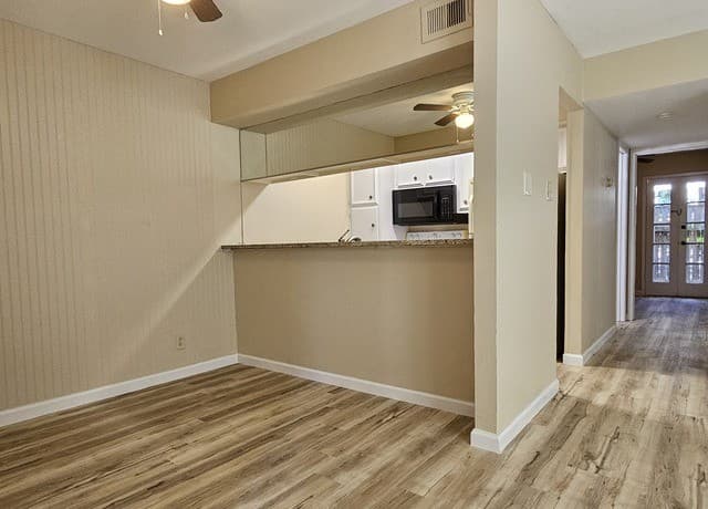 2-bedroom rental at 8702 Village Unit 108 in San Antonio, TX — photo 3
