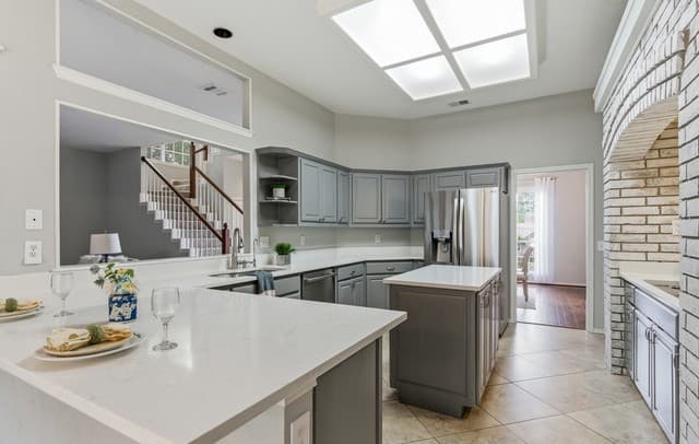 4-bedroom rental at 510 Chardonnet in San Antonio, TX — photo 3