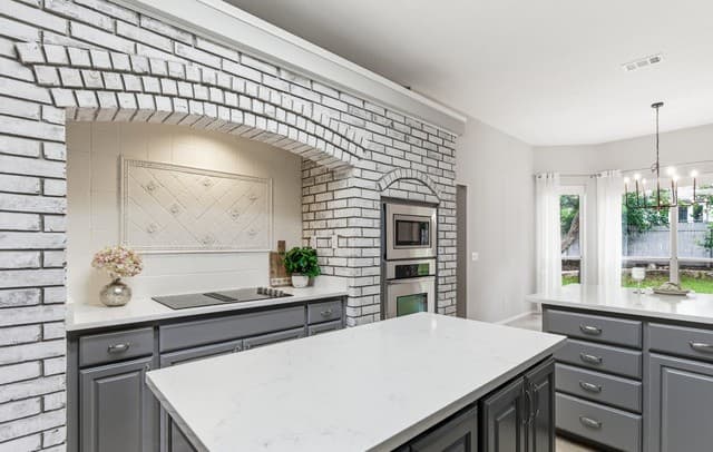 4-bedroom rental at 510 Chardonnet in San Antonio, TX — photo 5