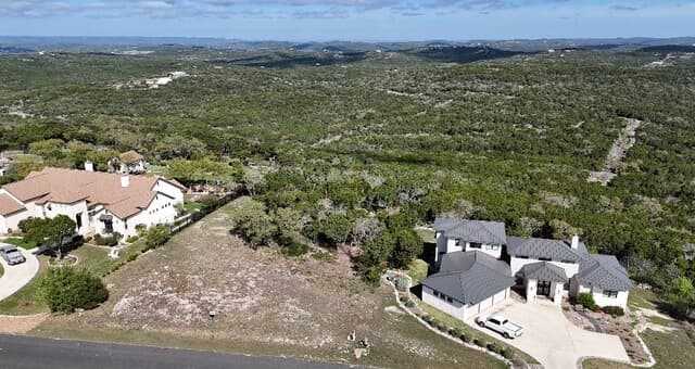 rental at 000 Pr 2777 in Mico, TX — photo 5