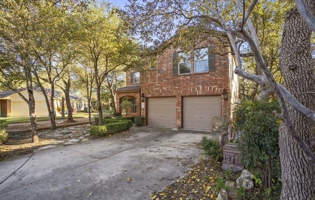 3-bedroom rental at 4030 Alpine Aster in San Antonio, TX — photo 2
